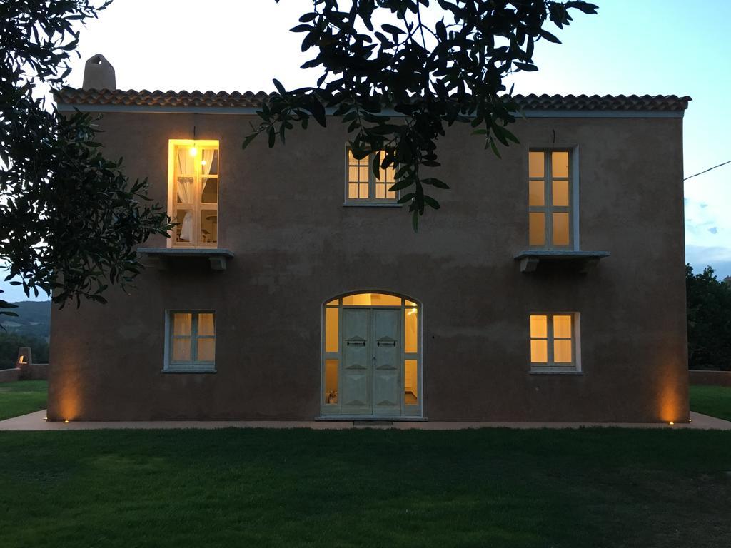 Monti Di Jogliu Villa Arzachena Exterior photo